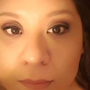 Meet your Posher, Marnie